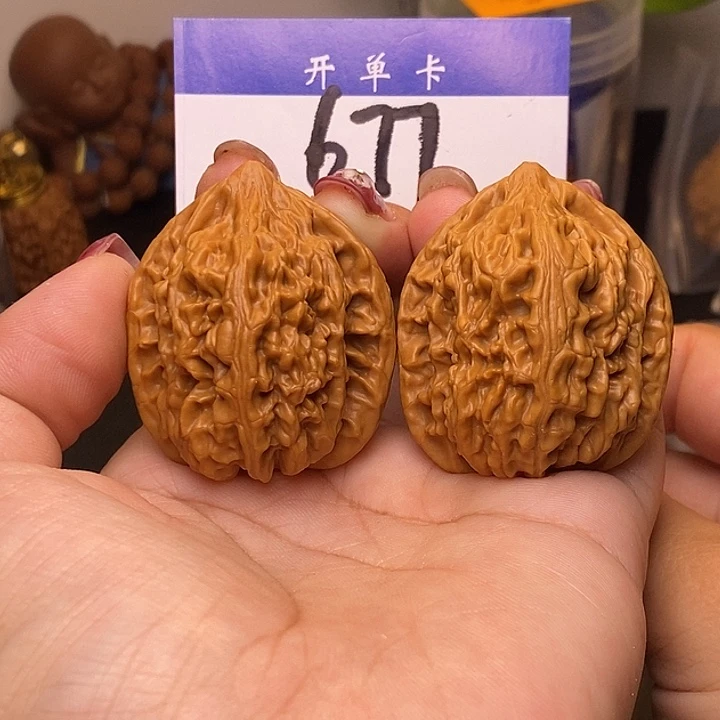 恩***柿吊坠桃核老树鸡心39无刀痕s