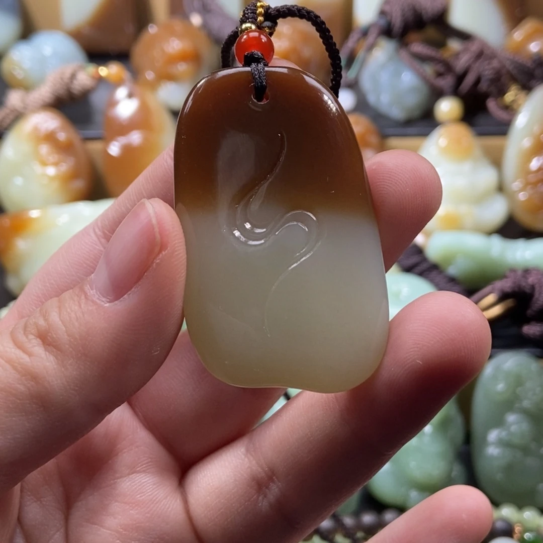 和田玉未镶嵌吊坠(不含链)