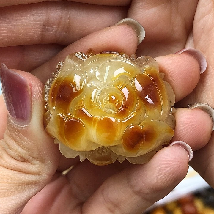 未镶嵌琥珀珠宝奇石