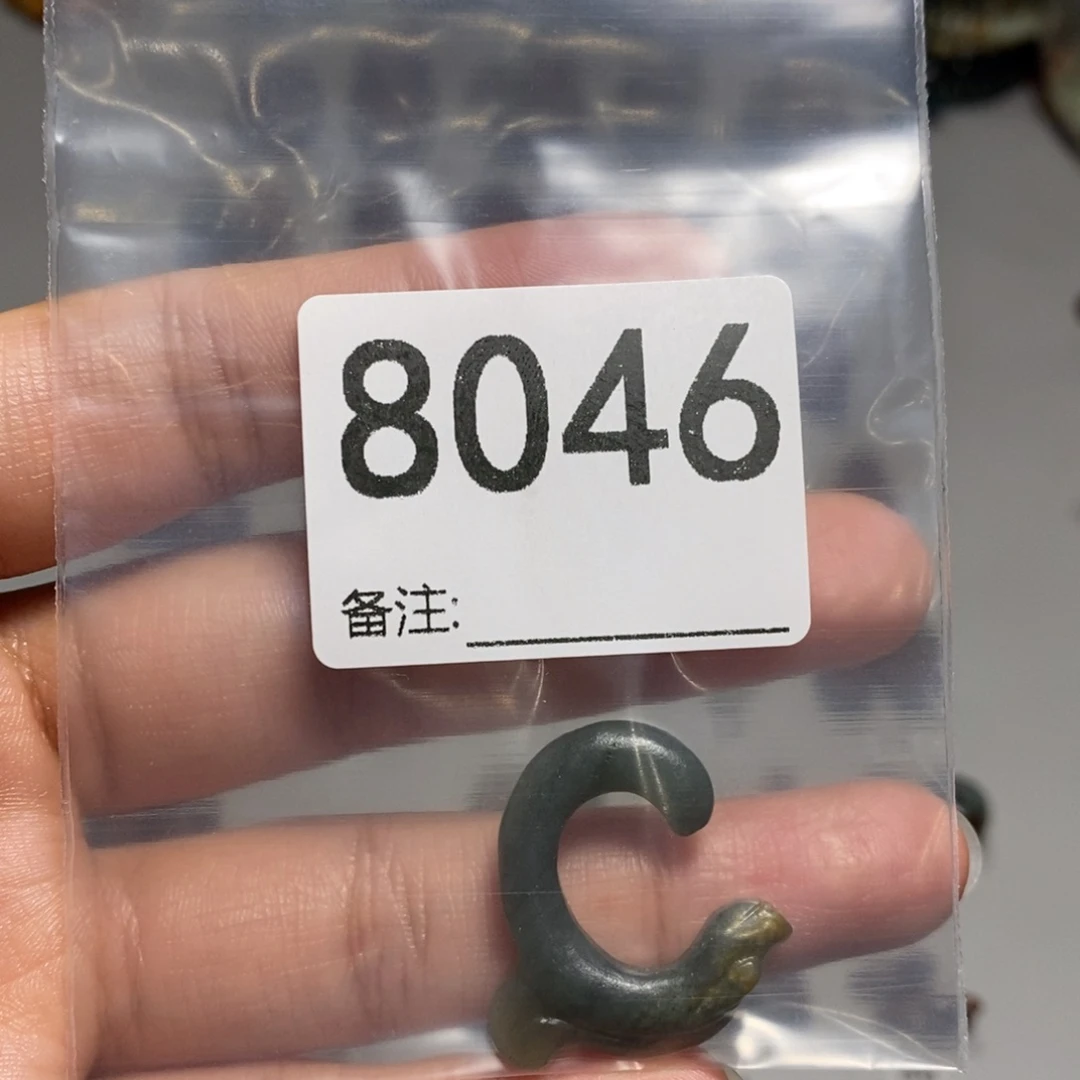 颈饰未镶嵌岫岩河磨玉（透闪石质玉）t****g
