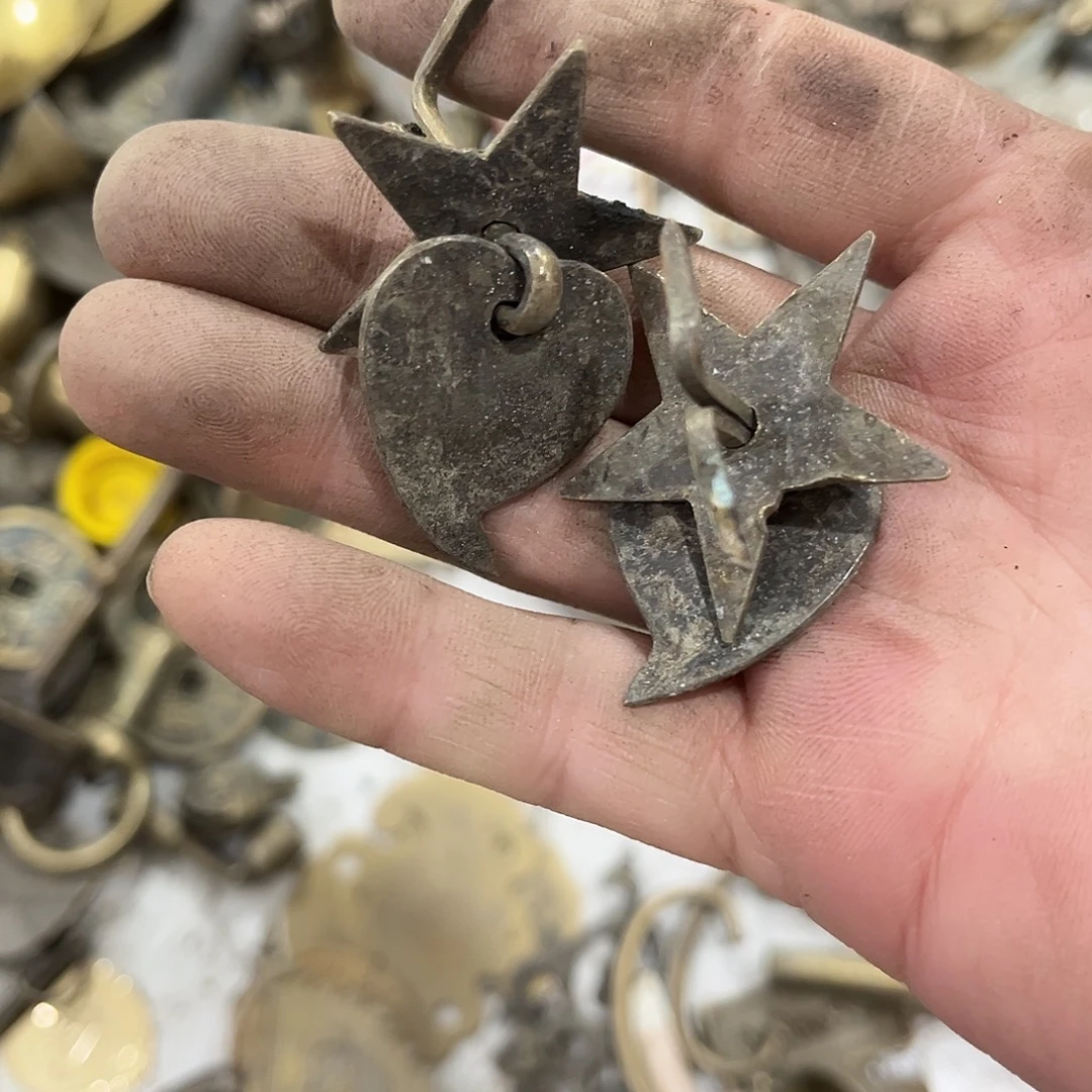爱***3闪电购铜摆件工艺品
