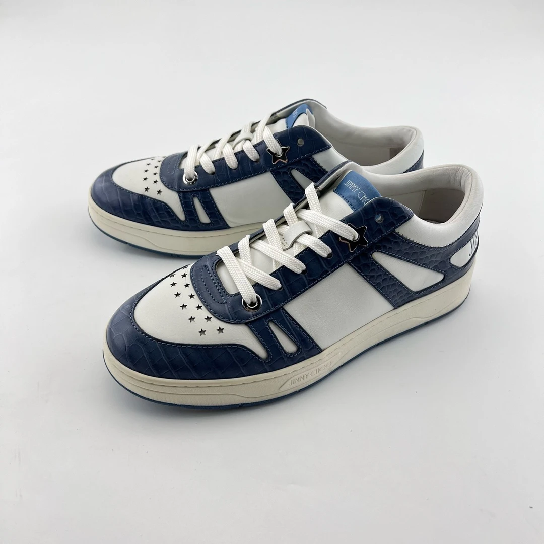 95新 JIMMY CHOO/吉米周 39.5码/蓝白色鳄鱼纹压花板鞋/13315157