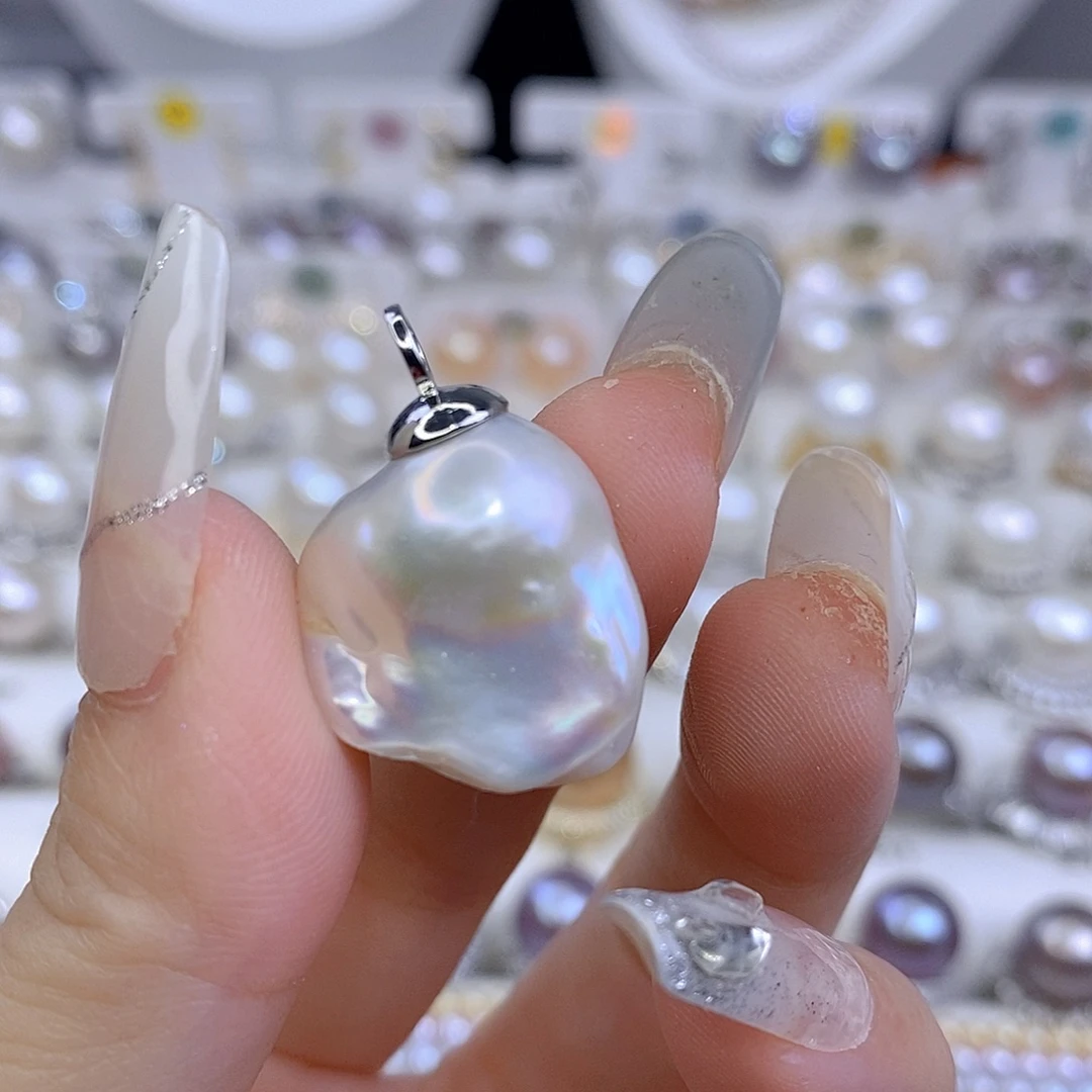 淡水珍珠颈饰合金