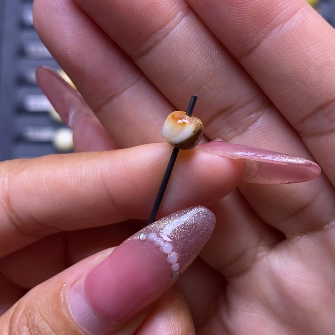 蜜蜡未镶嵌珠宝奇石俏色妖花老型7*6mm
