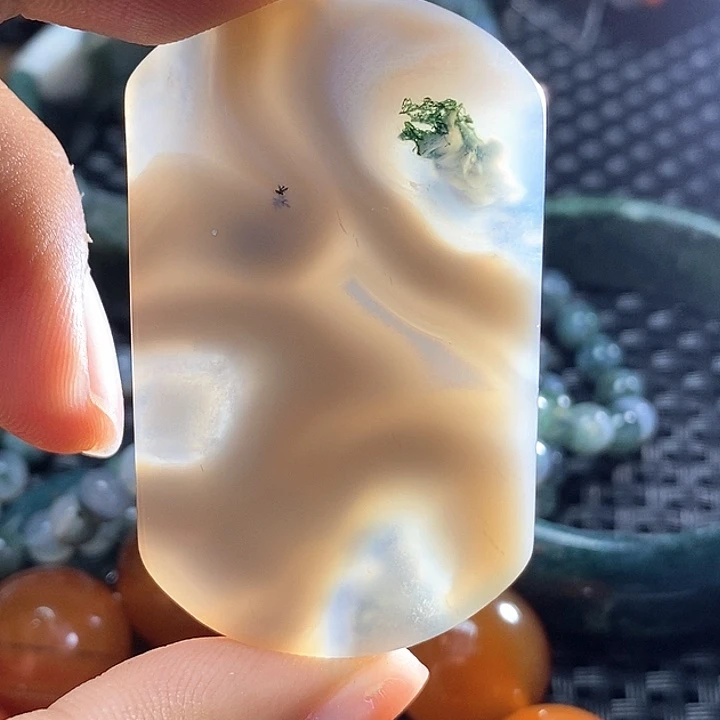 崩***娜玛瑙/玉髓颈饰未镶嵌