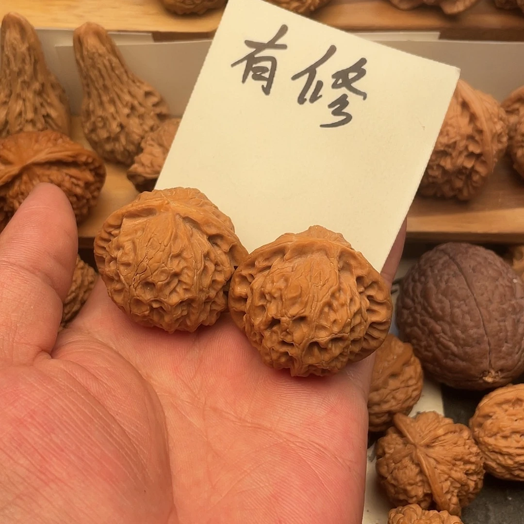 金***¹吊坠文玩核桃宫呢