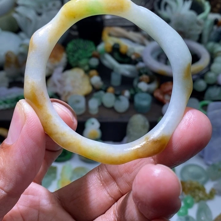 定制翡翠未镶嵌51圈口