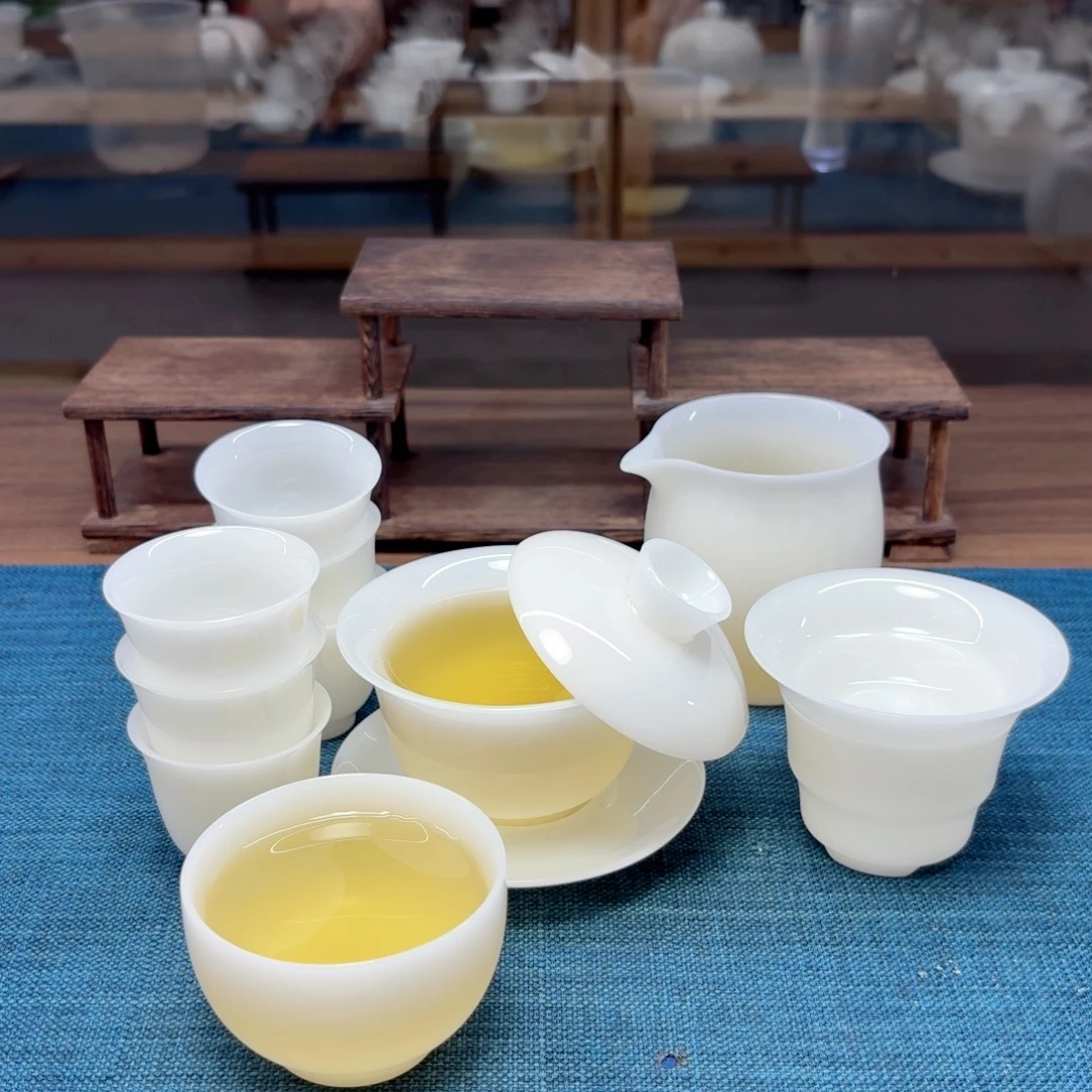 璞玉冰种玉瓷茶具