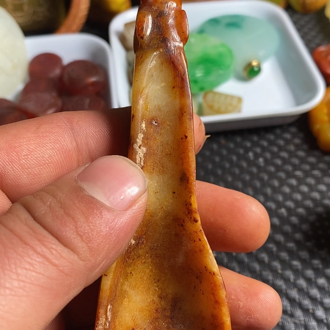 岫玉未镶嵌珠宝奇石