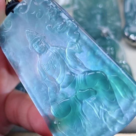 【闪购商品】翡翠颈饰未镶嵌天然翡翠