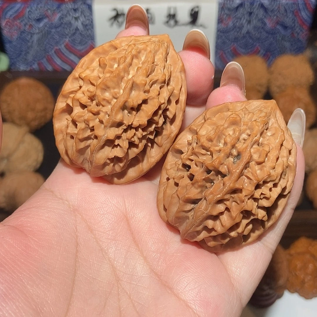 文玩核桃吊坠九层妖塔40