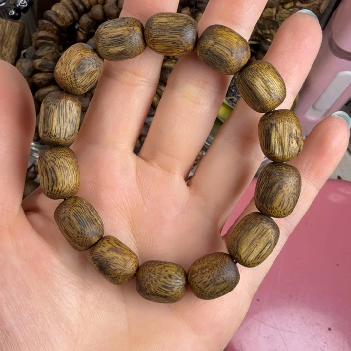 沉香沉香碎屑莺歌绿奇楠1.1枣珠11.6克