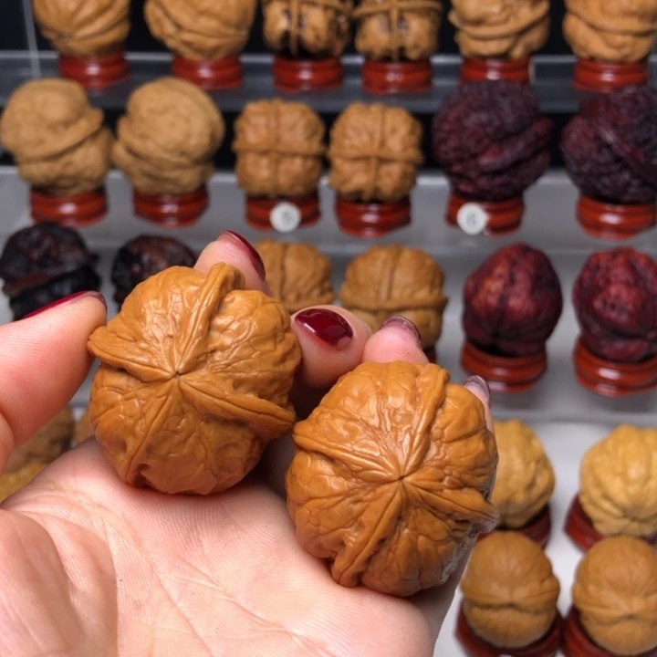 文玩核桃吊坠15金蟒粗筋四炸