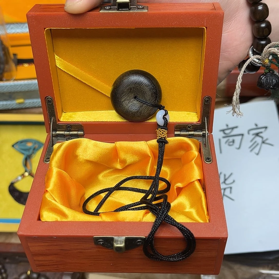 大叶紫檀（黑酸枝木类）