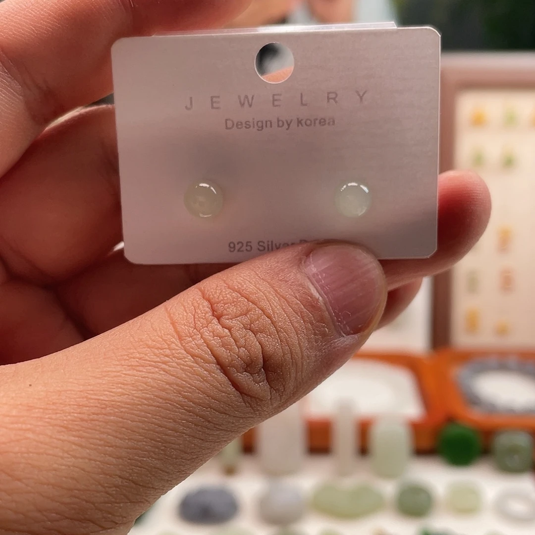 和田玉未镶嵌颈饰晴水