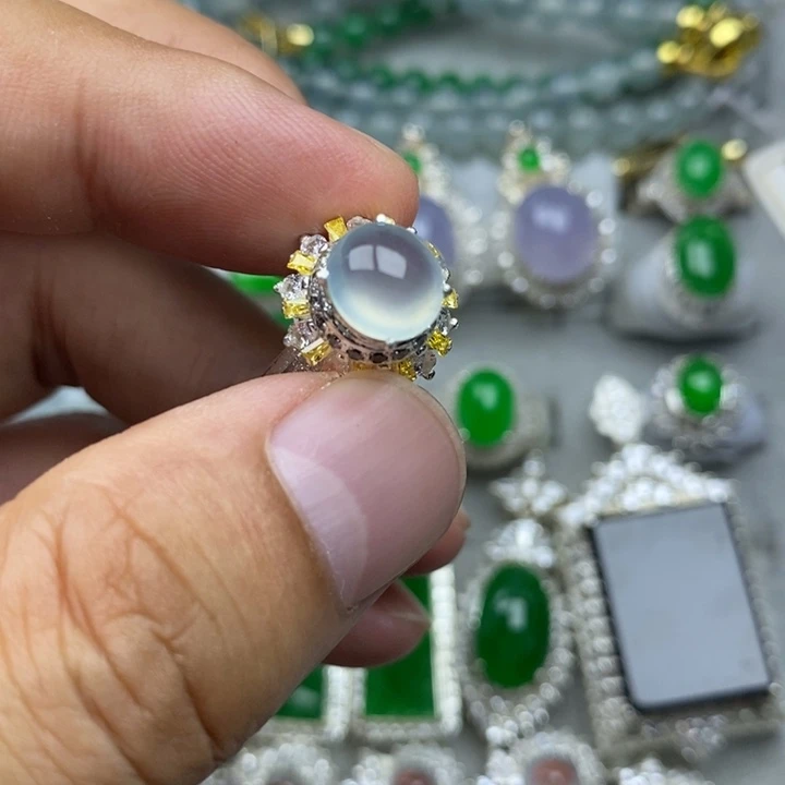 未镶嵌定制翡翠高冰8.6mm