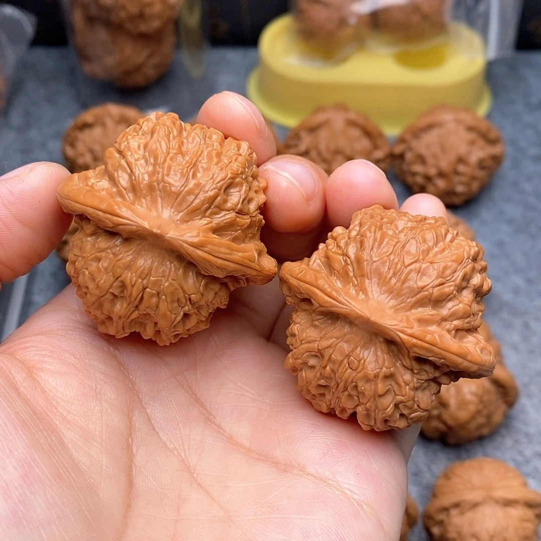 文玩核桃把件血麒麟42全品