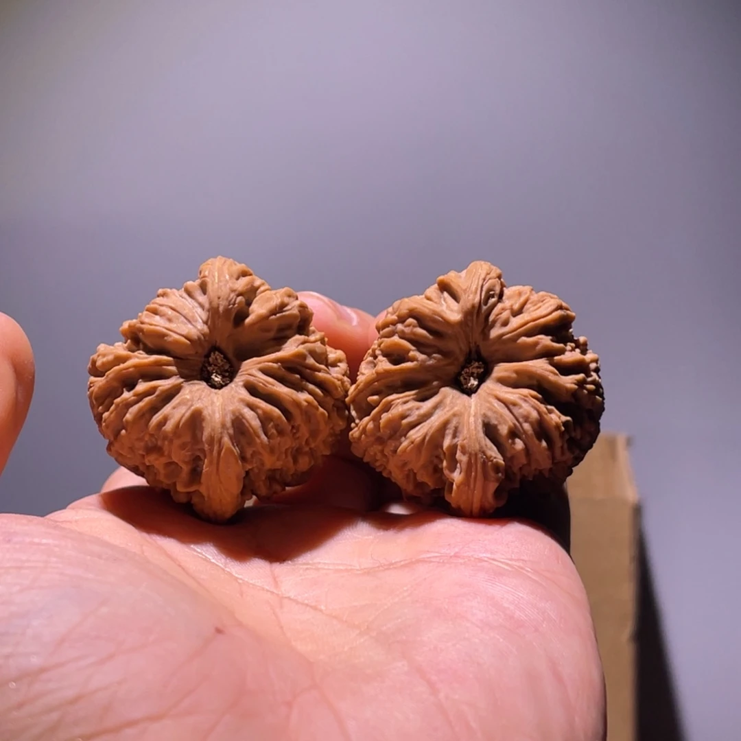 文玩核桃吊坠46号