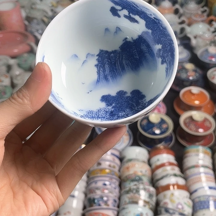 瓷片今天爱吃大米饭