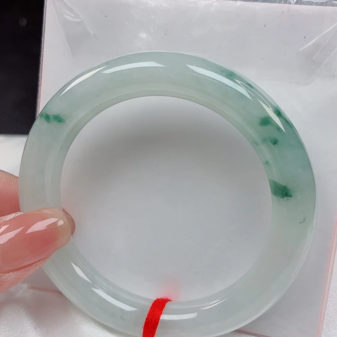 翡翠手镯未镶嵌51