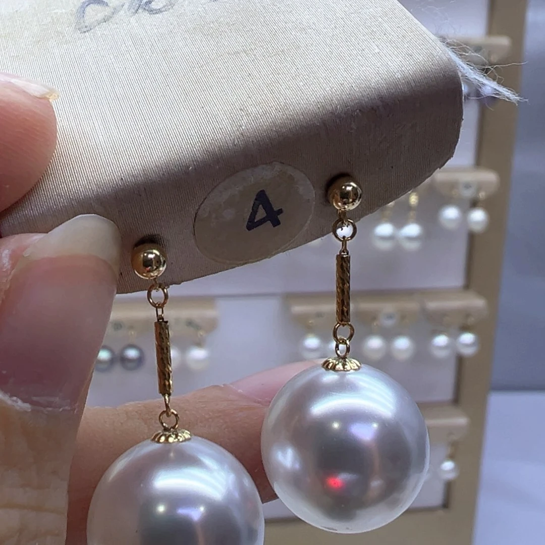 18K金镶嵌淡水珍珠耳饰