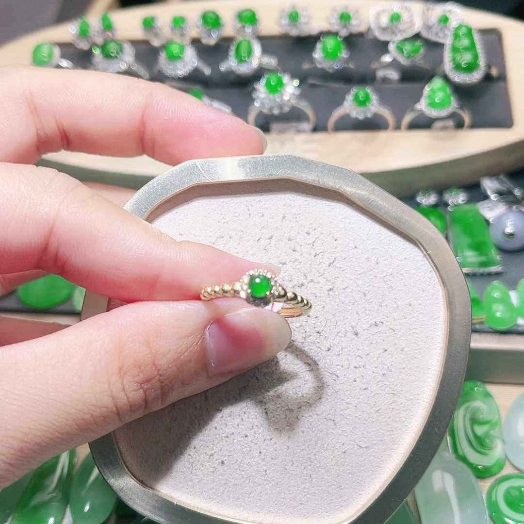 翡翠未镶嵌吊坠(不含链)裸石