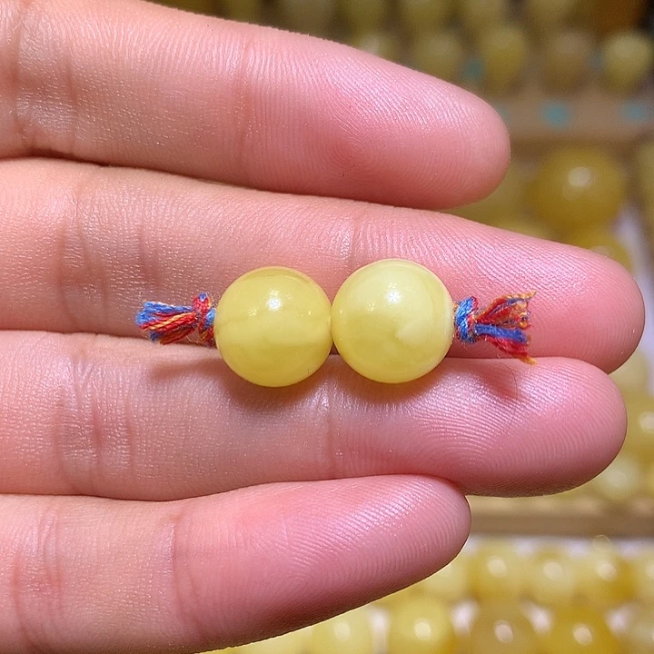 裸石蜜蜡未镶嵌天然俄料溶洞白花蜜蜡圆珠10.7左右