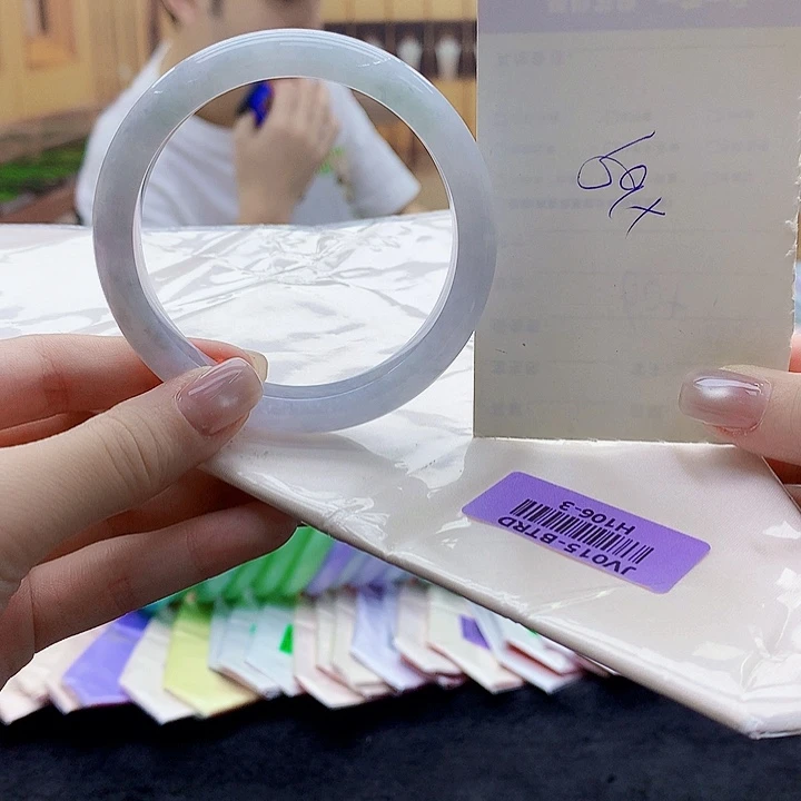 翡翠手镯未镶嵌ggg