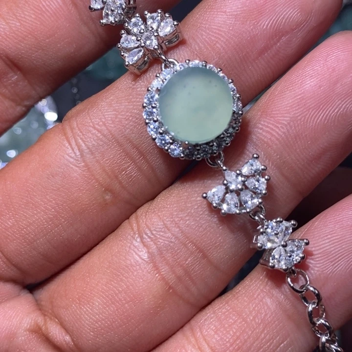 翡翠未镶嵌颈饰天然翡翠