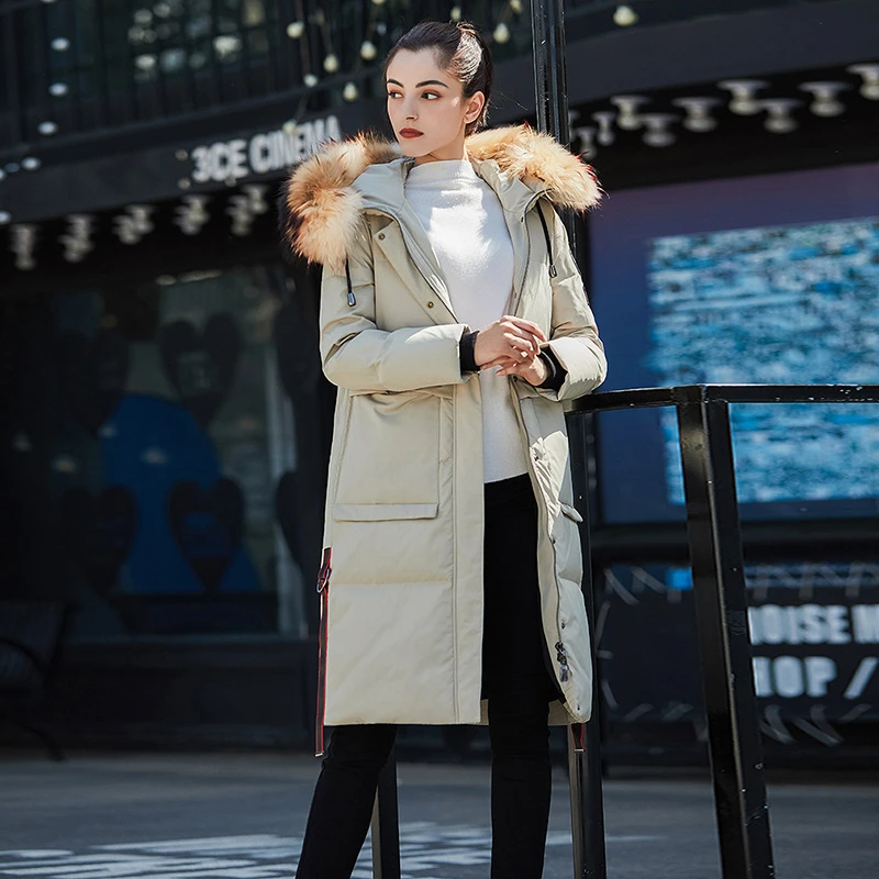 2025欧美冬季白鸭绒羽绒服女长款貉子毛领修身加厚保暖连帽派克服