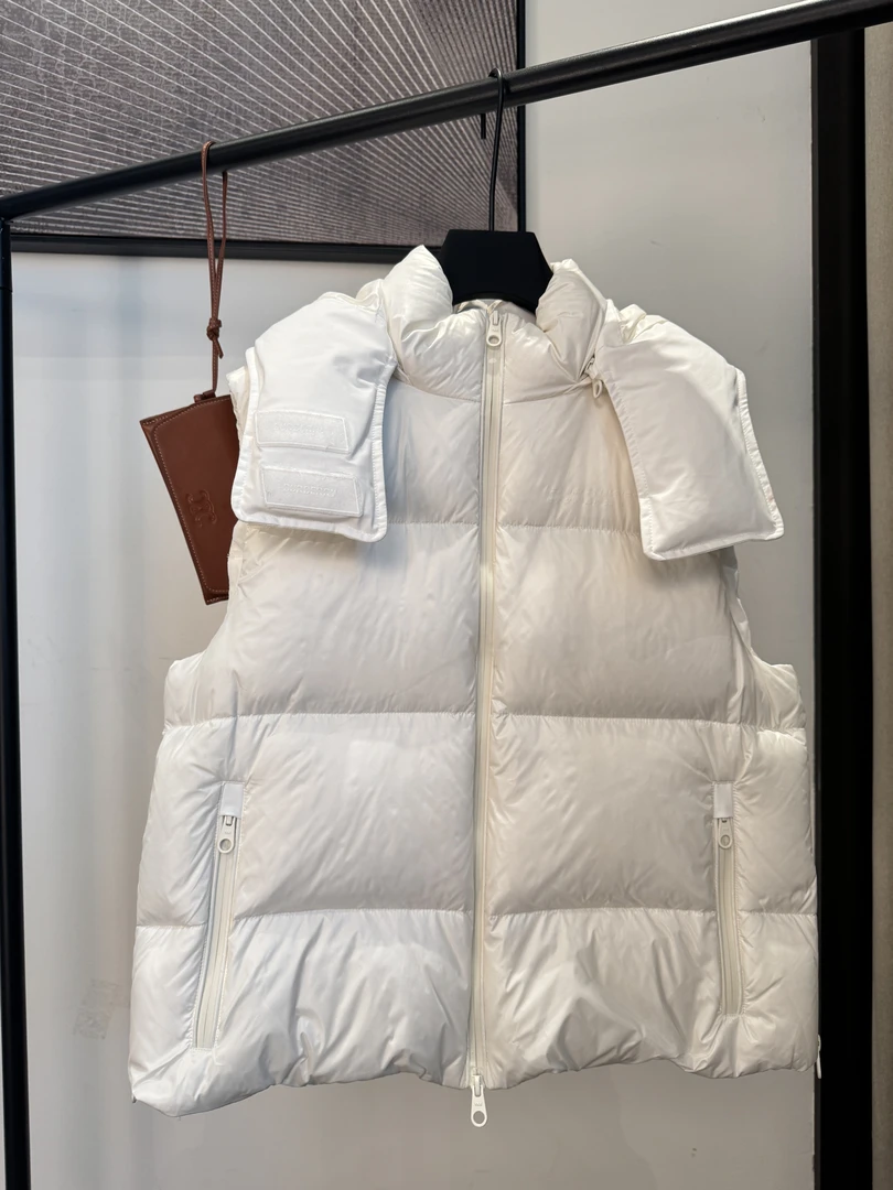 B179深圳小众设计师冬季字母连帽马甲背心外套保暖时尚外套