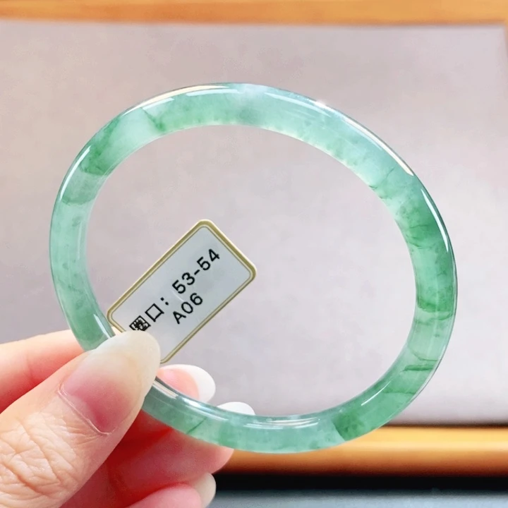 翡翠未镶嵌手镯翡翠手镯46