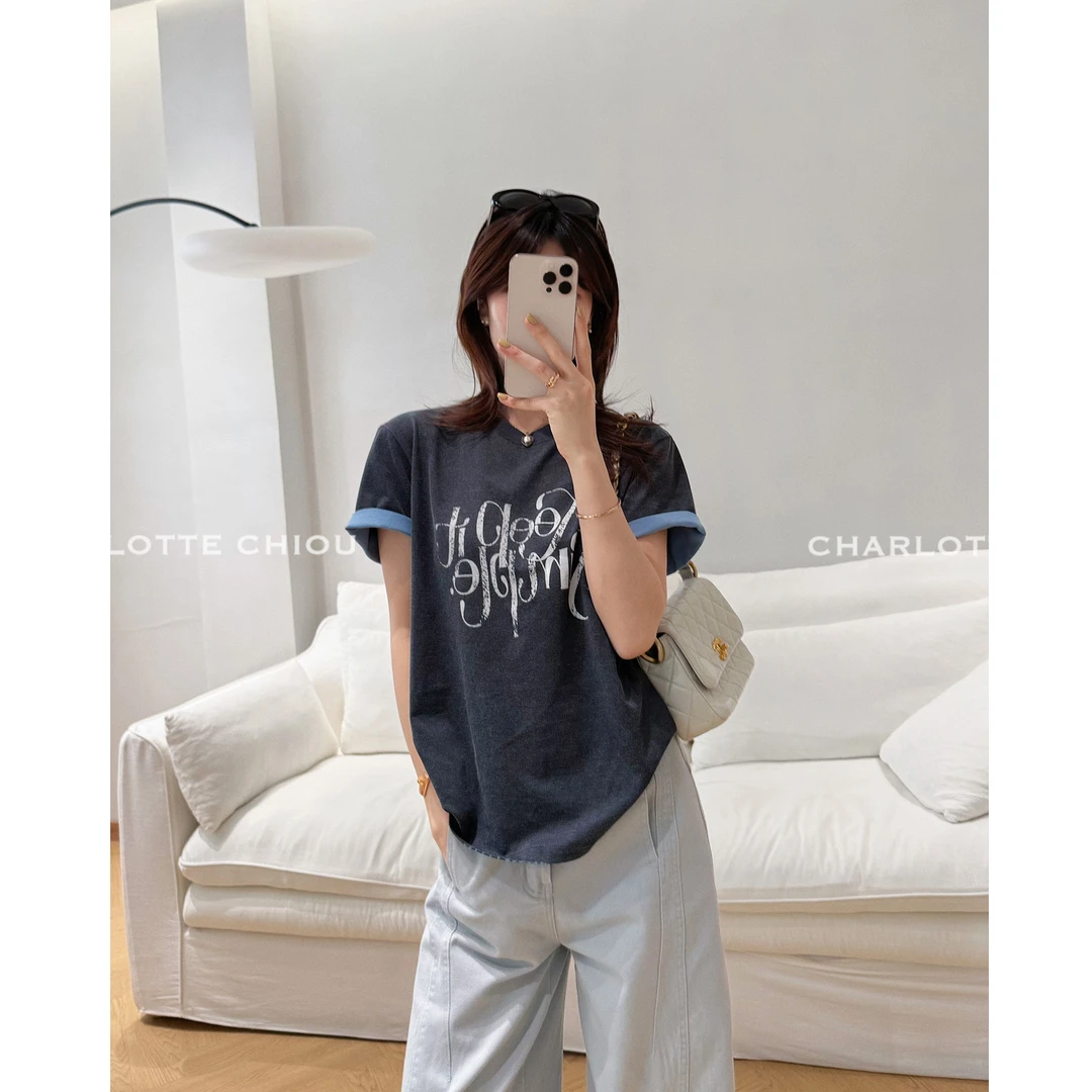 CHARLOTTE CHIOU描绘意趣  细腻感精梳棉炒色工艺撞色设计显瘦T恤