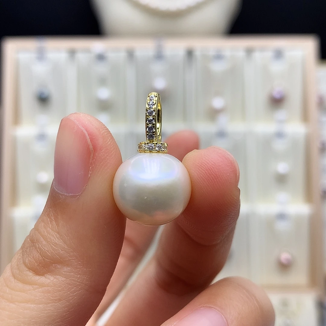 檬***萌合金淡水珍珠颈饰