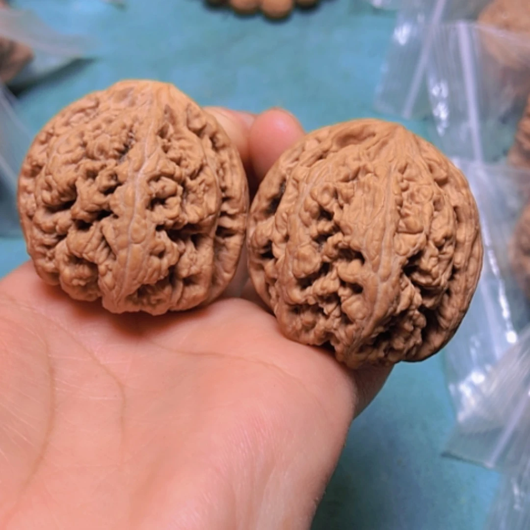【闪购商品】核桃把件40粗筋有修