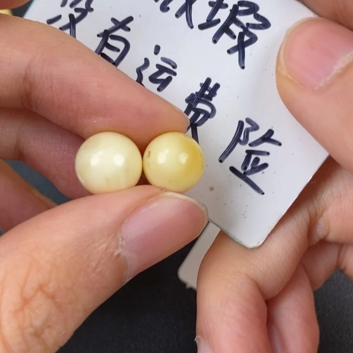 琥珀裸石未镶嵌微瑕105