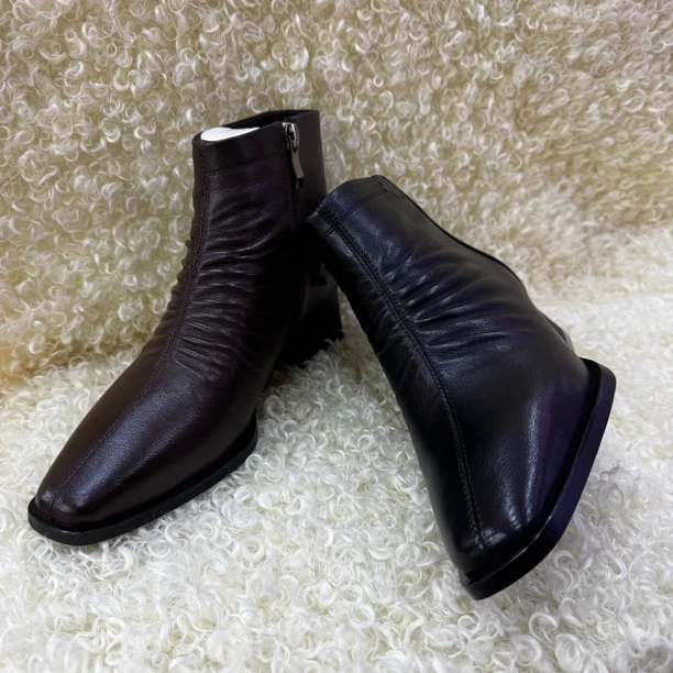 2025年女士加绒真皮鞋