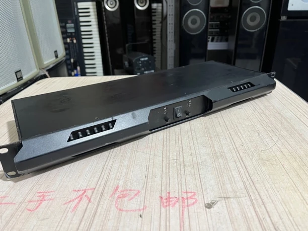 8新  二手 数字功放一台 不通电 坏的 需要维修