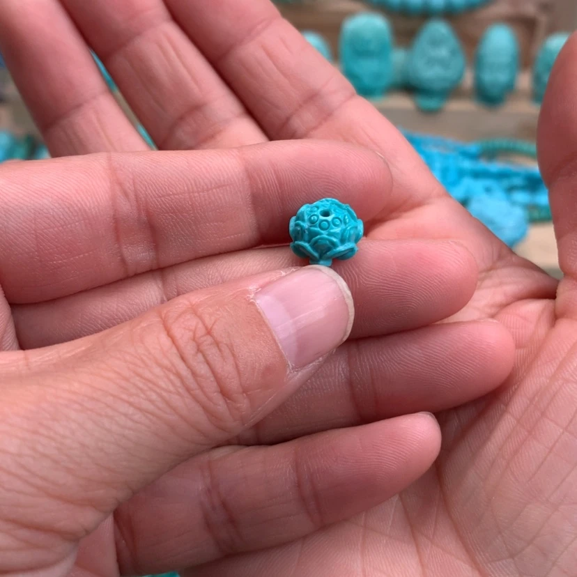 【闪购商品】绿松石莲花珠未镶嵌马*熳