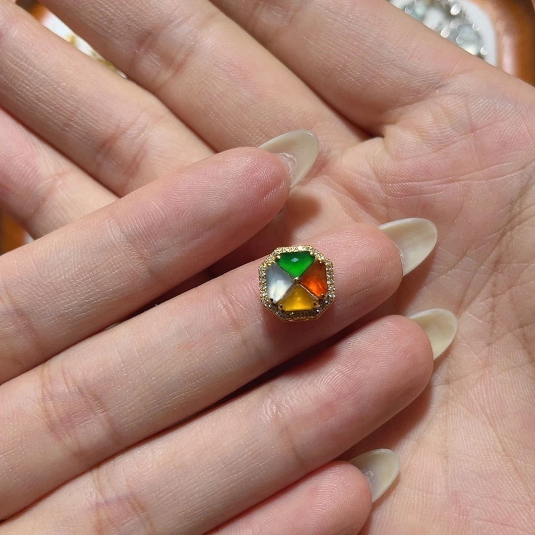 翡翠18K金镶嵌吊坠(不含链)