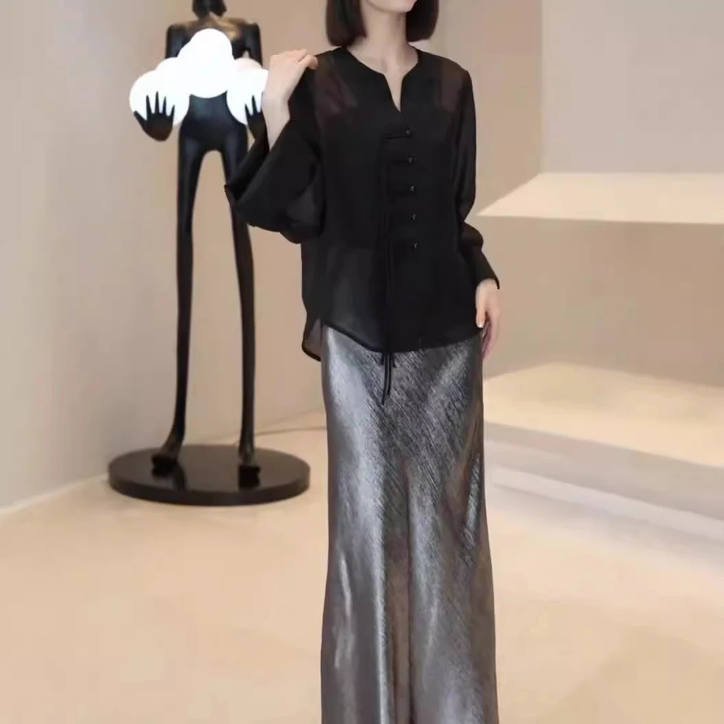2025秋季新中式百搭盘扣显瘦黑色长袖衫气质高腰长款垂感半身裙