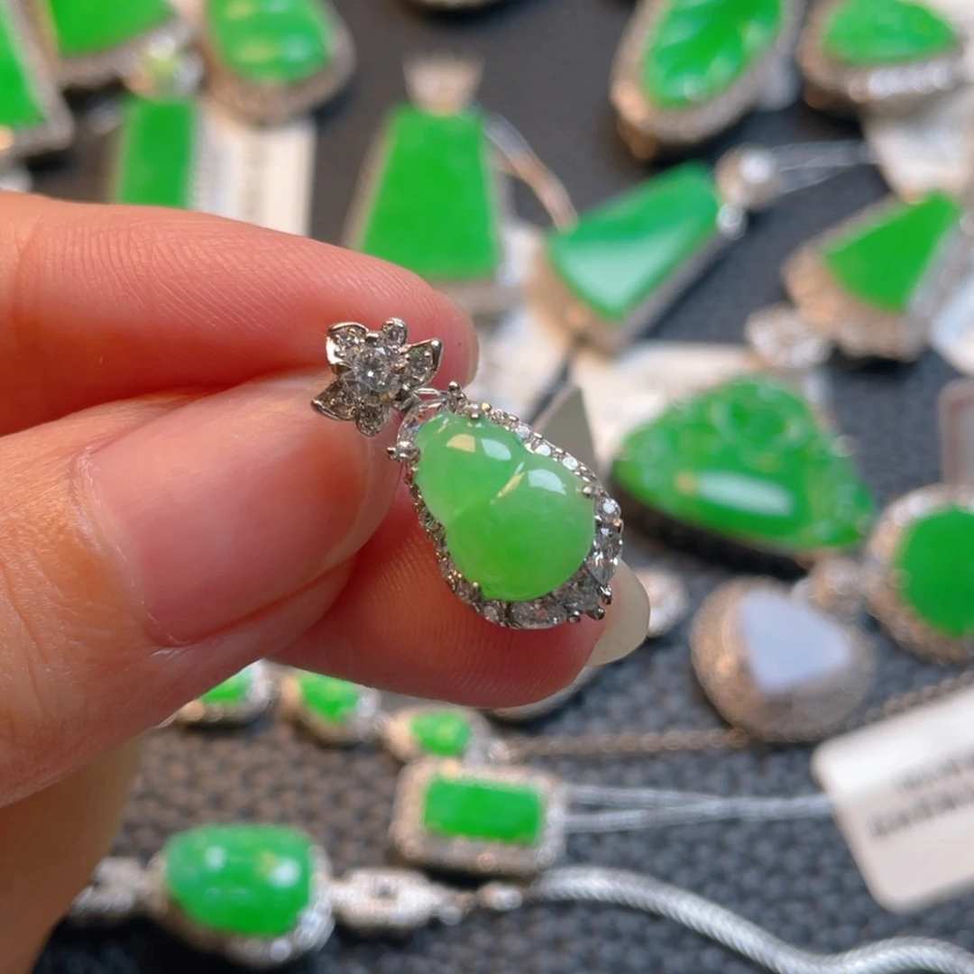 翡翠银S925镶嵌颈饰