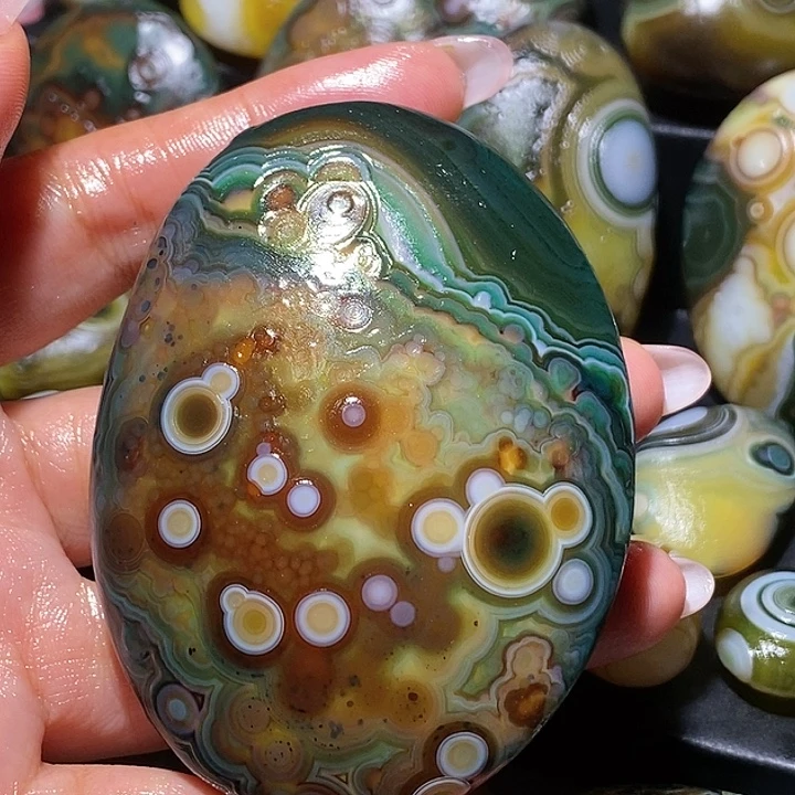 玛瑙/玉髓未镶嵌珠宝奇石20