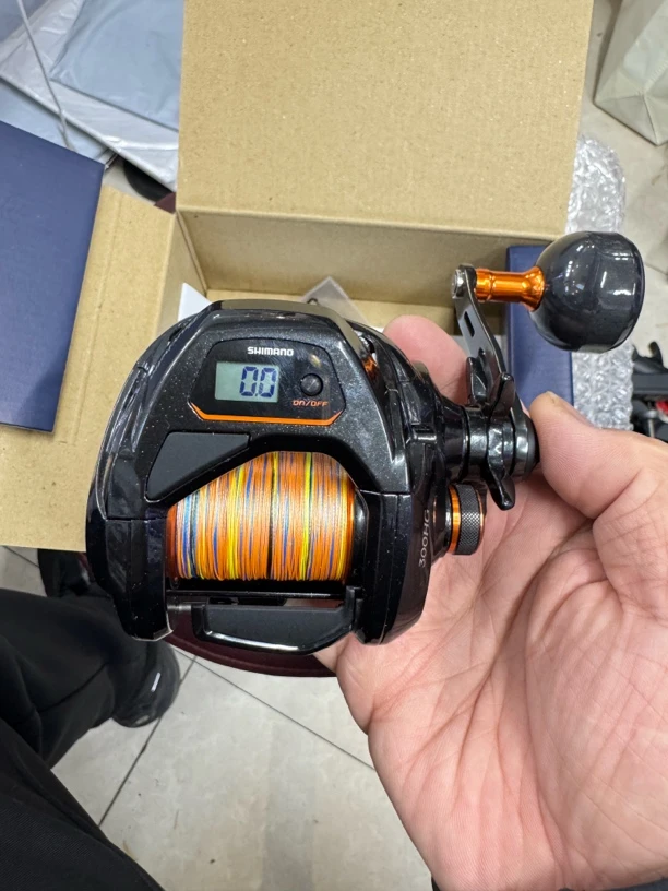 全新喜马诺右手300HG数显