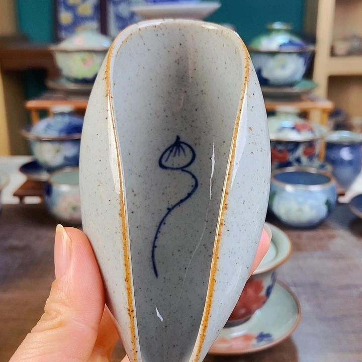 瓷片手工制作工艺精湛等