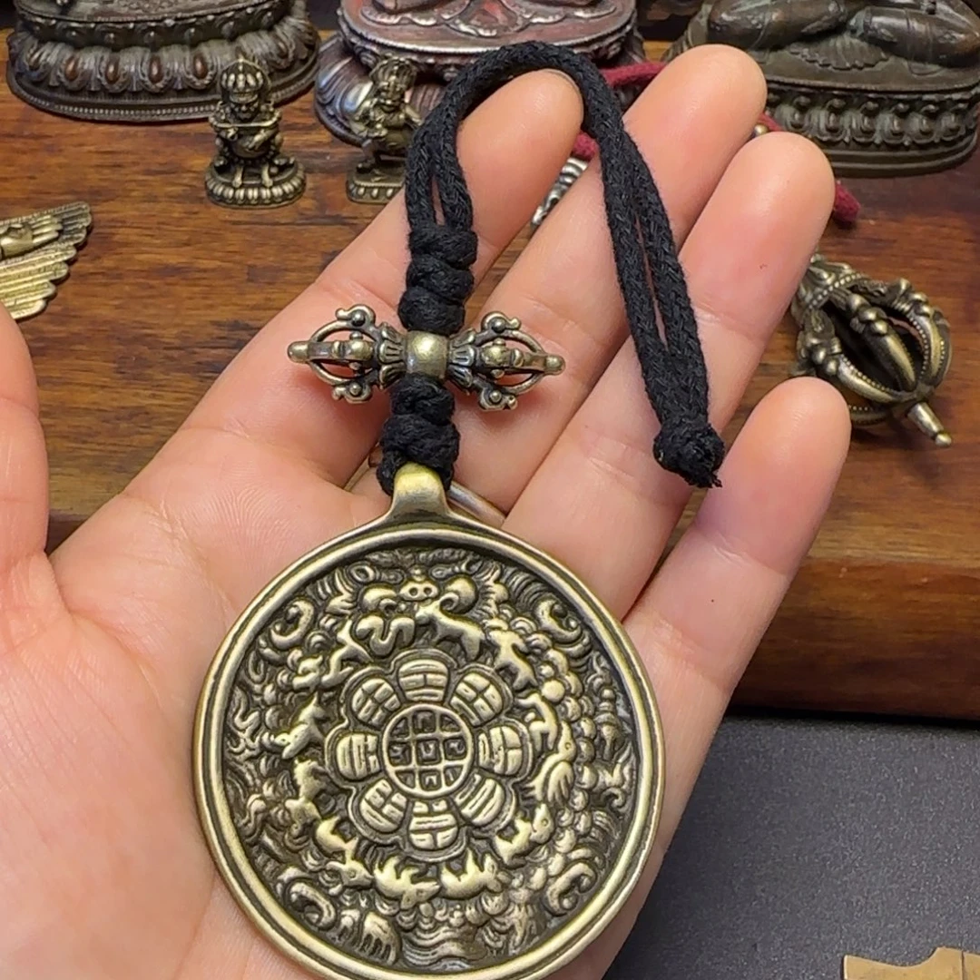 守***奇泥塑…。藏传牌？藏传牌子