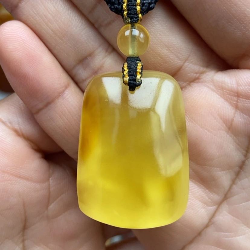 【闪购商品】琥珀颈饰未镶嵌