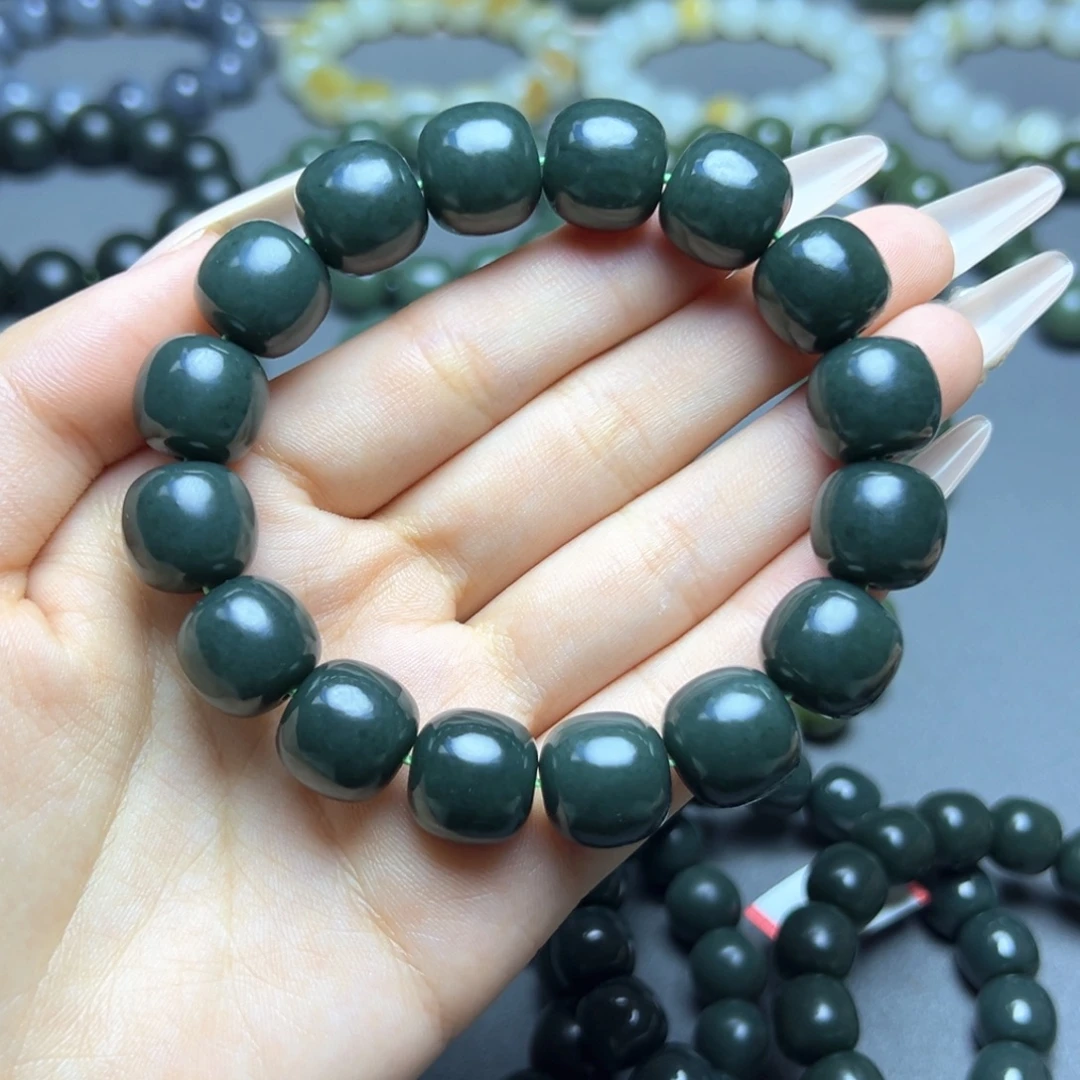 和田玉未镶嵌手串