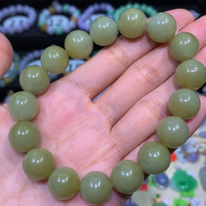 翡翠未镶嵌颈饰翡翠12