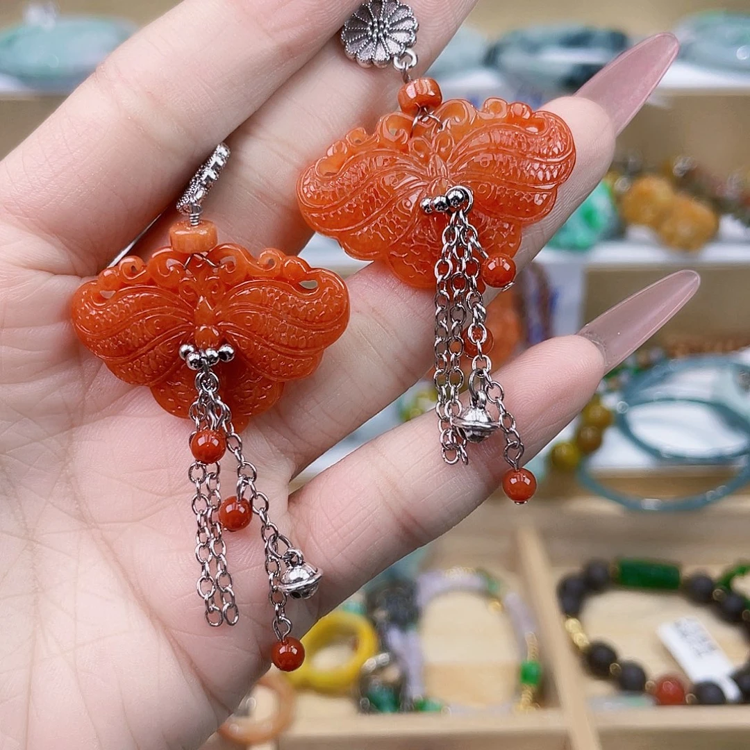 娜****翡翠未镶嵌手链耳坠